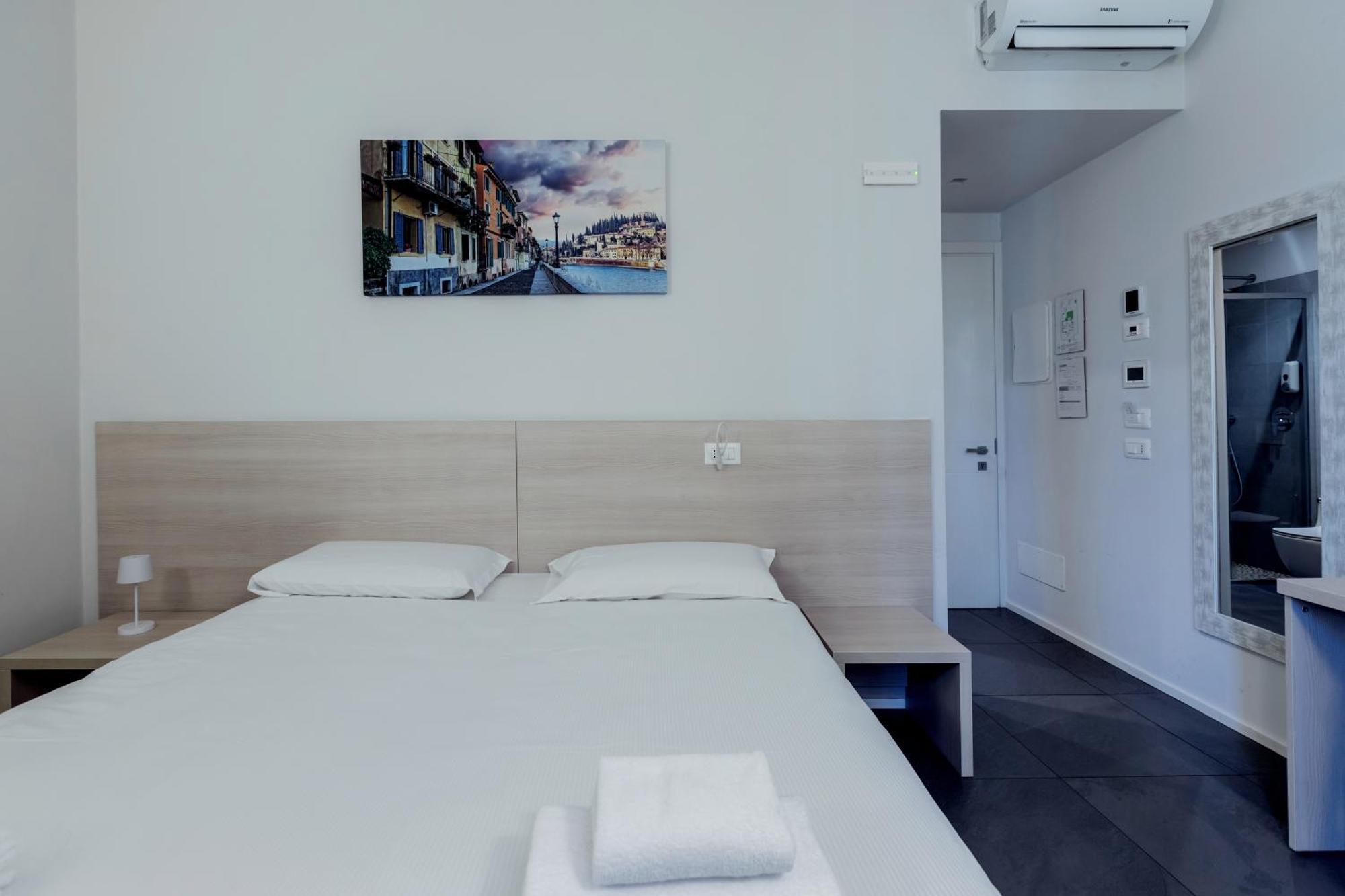 Stravagante Hostel&rooms Hostal Verona